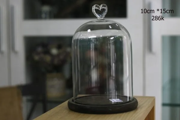 Nắp chụp thủy tinh đế gỗ Dom Heart 10x15 cm