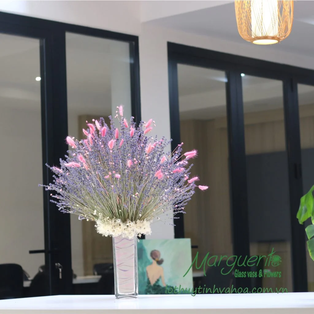 Tác phẩm Hương Nồng từ Hoa Lavender Khô Pháp